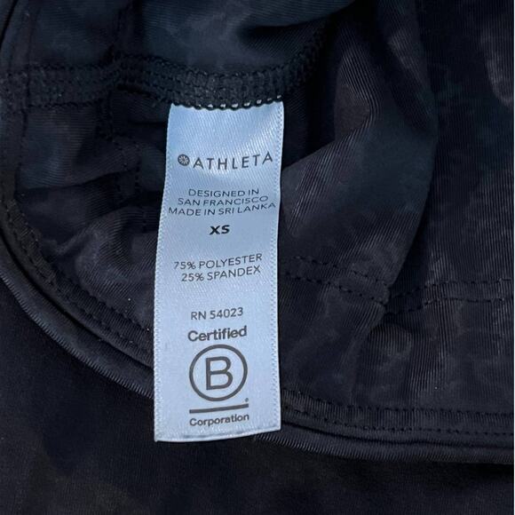 Athleta Black Ultimate Stash Pocket Embossed 7/8 Tight Side/Waist Pocket Size XS - Picture 11 of 16